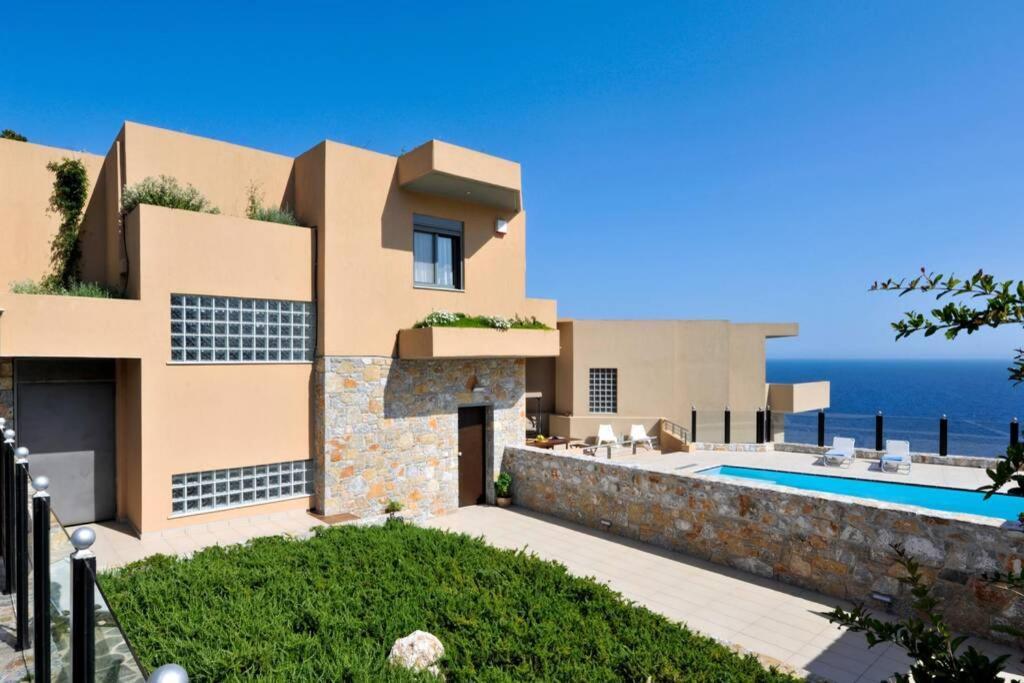 Wonderful Eco Friendly Villa Augustine Ampelo Exterior photo